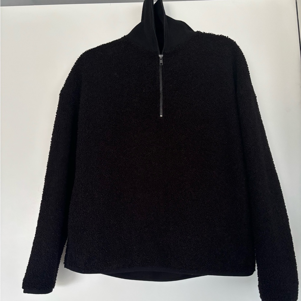 Black Half-Zip Fleece Pullover/Teddy sweatshirt in size small